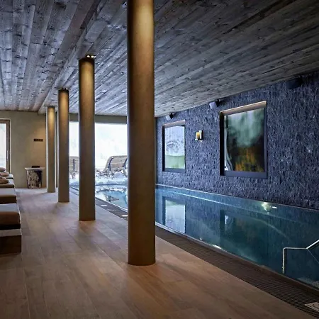 Ferienhaus Zeitgenössisches Weihnachtliches Chalet Damron